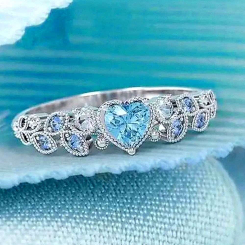 Ladies Stunning blue Lab Created diamond promise ring sz 6